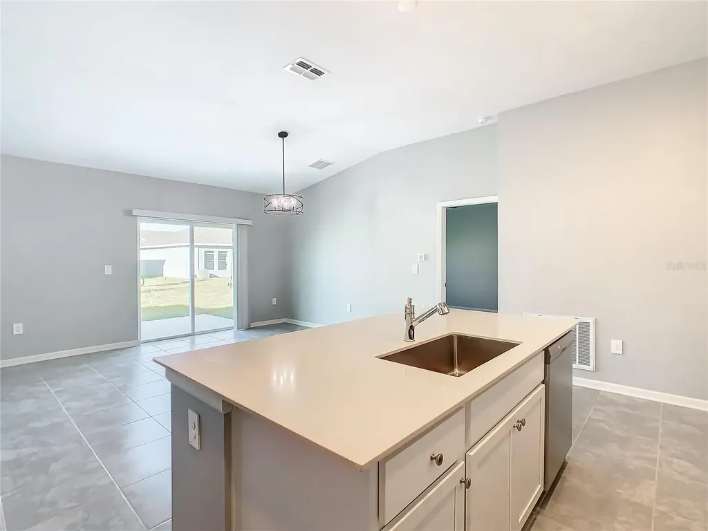 1033 Holden Way Eagle Lake FL 33839