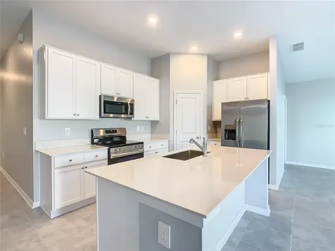 1033 Holden Way Eagle Lake FL 33839