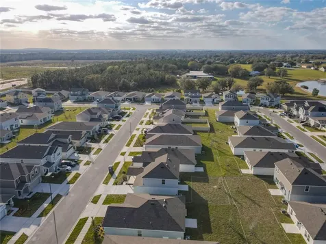 1033 Holden Way Eagle Lake FL 33839