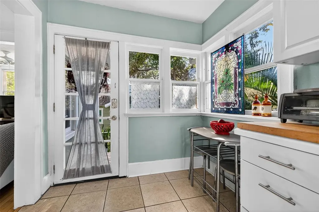 2651 3rd Avenue N St Petersburg FL 33713