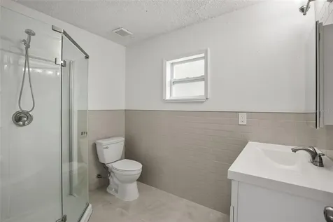 1618 43rd Street S St Petersburg FL 33711