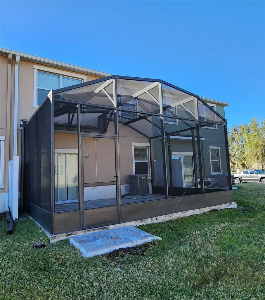 11064 Savannah Landing Circle Orlando FL 32832