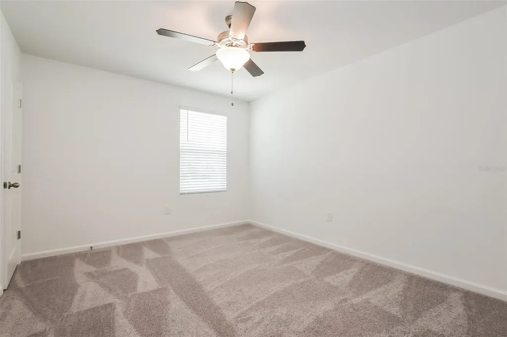 2042 Hemingway Circle Groveland FL 34736