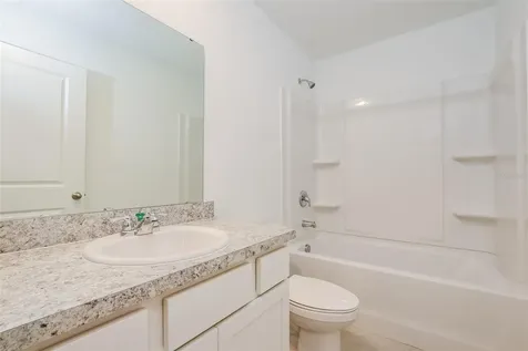 2042 Hemingway Circle Groveland FL 34736