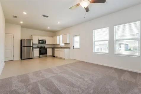 2042 Hemingway Circle Groveland FL 34736
