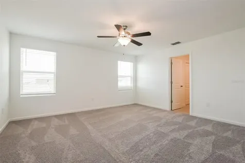 2042 Hemingway Circle Groveland FL 34736