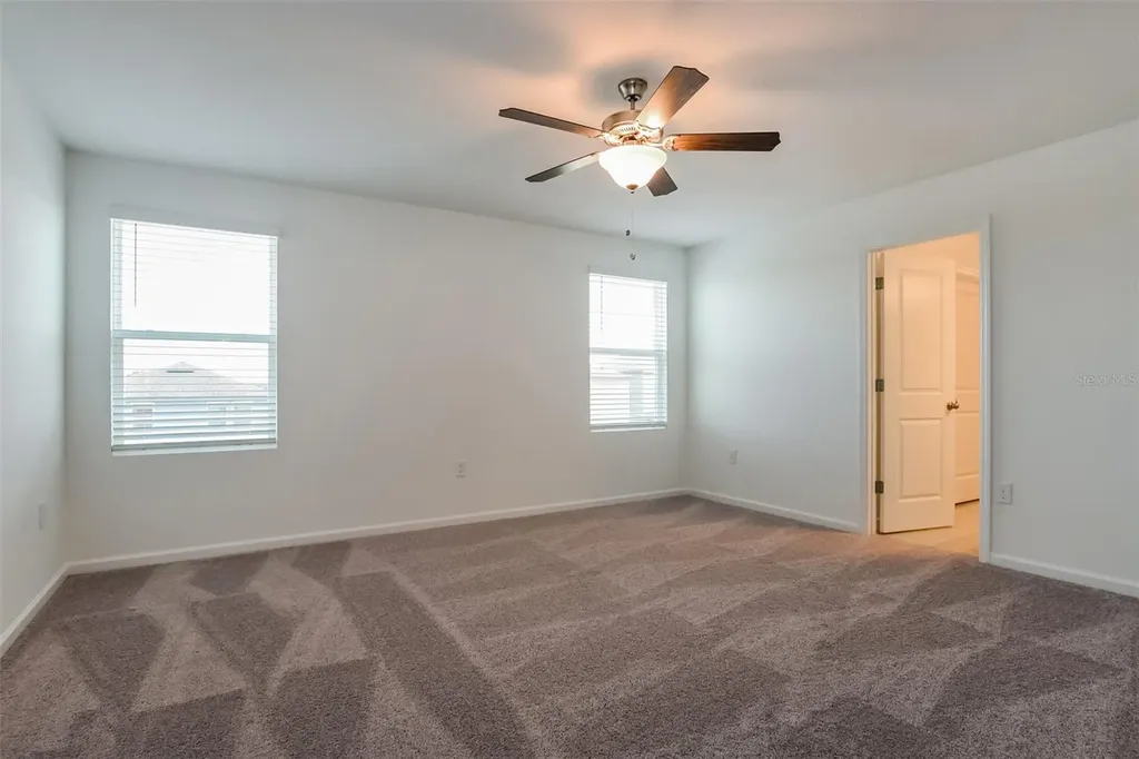 2084 Hemingway Circle Groveland FL 34736