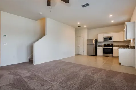 2084 Hemingway Circle Groveland FL 34736