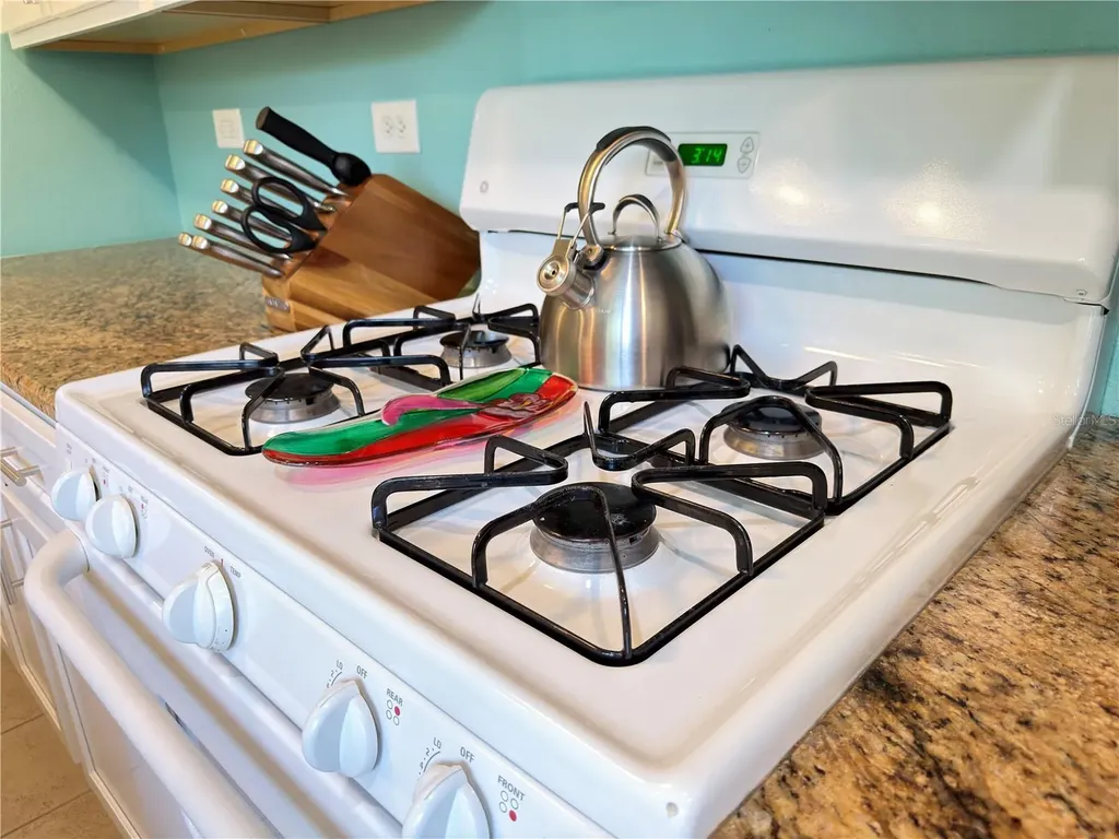 828 Padua Lane Clearwater FL 33756