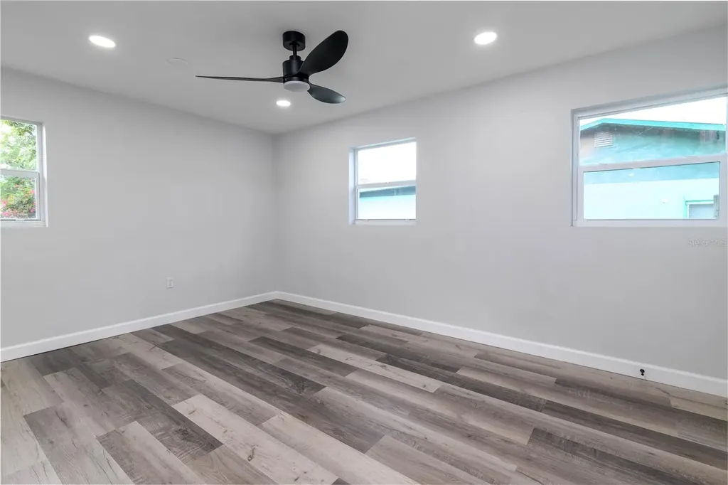 717 W Winifred Street Avon Park FL 33825