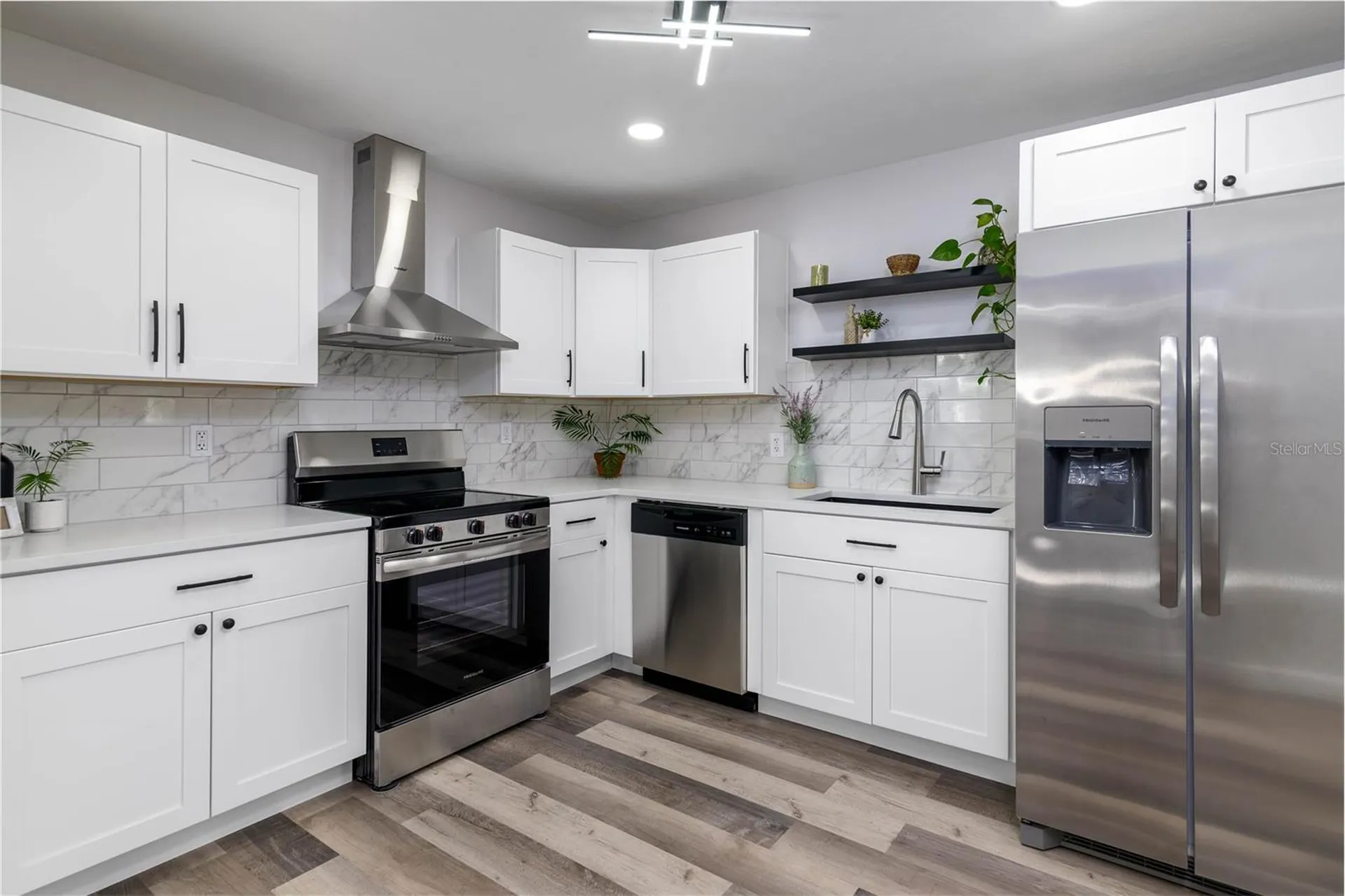 717 W Winifred Street Avon Park FL 33825