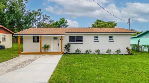 717 W Winifred Street Avon Park FL 33825