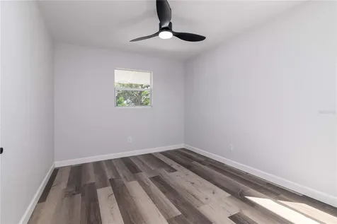 717 W Winifred Street Avon Park FL 33825