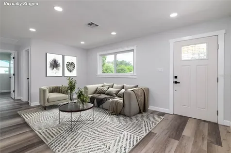 717 W Winifred Street Avon Park FL 33825