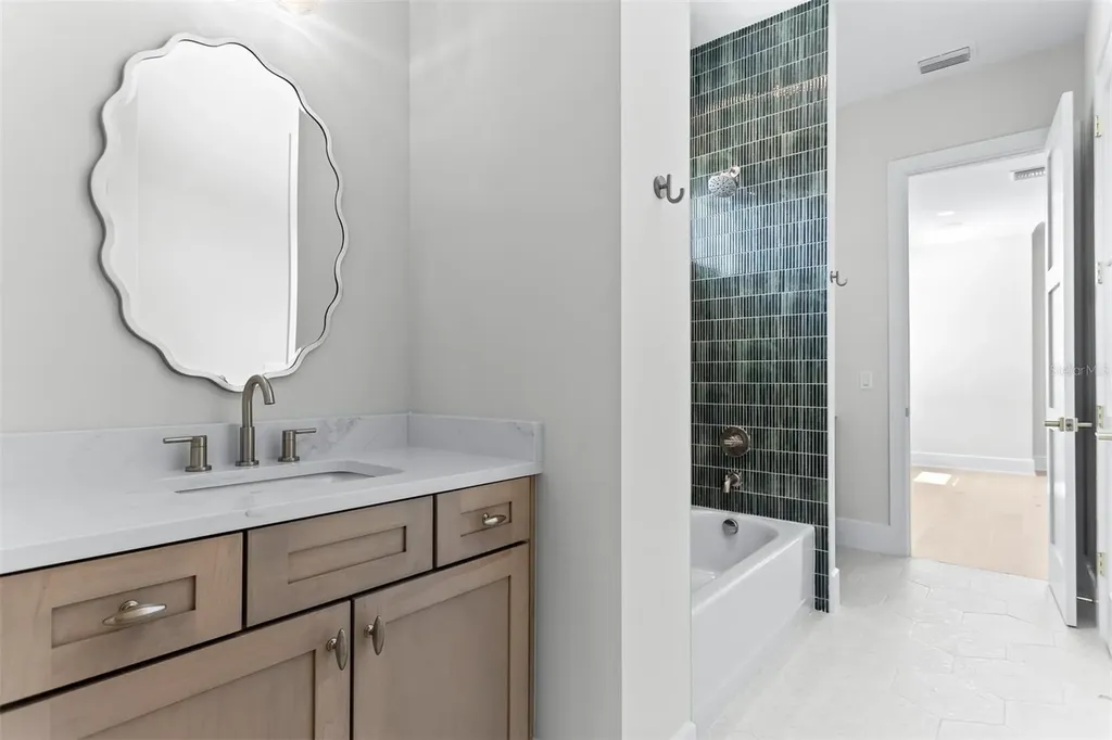 4017 W Palmira Avenue Tampa FL 33629