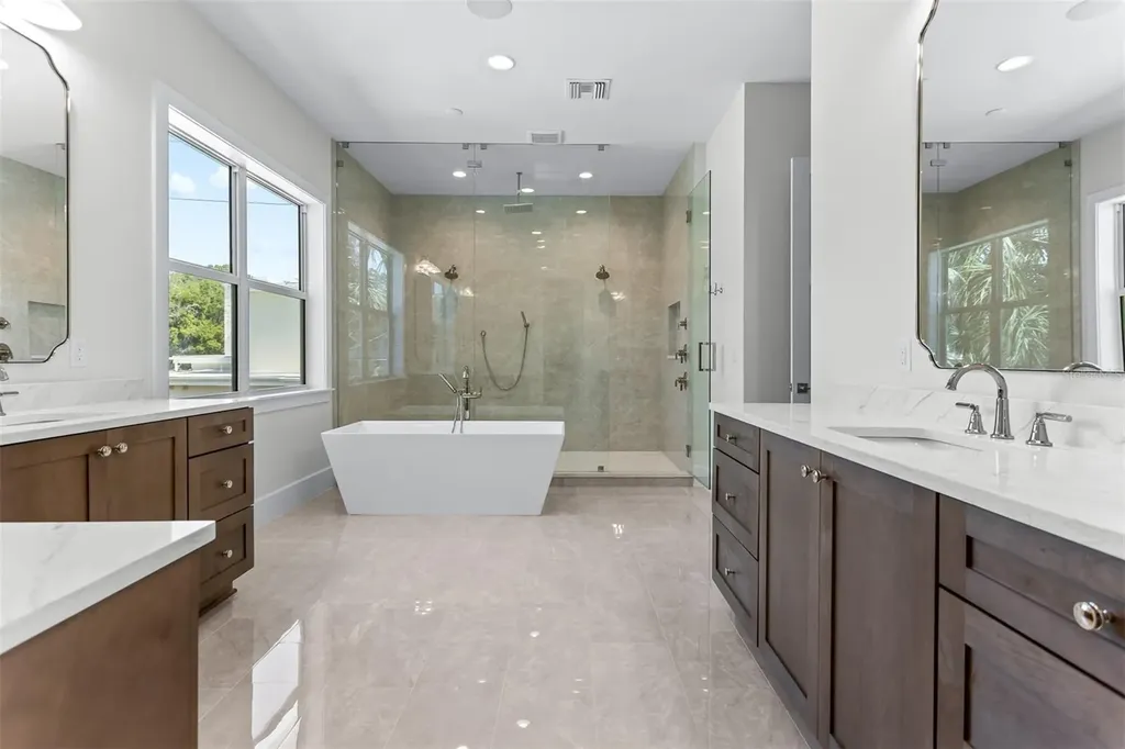 4017 W Palmira Avenue Tampa FL 33629