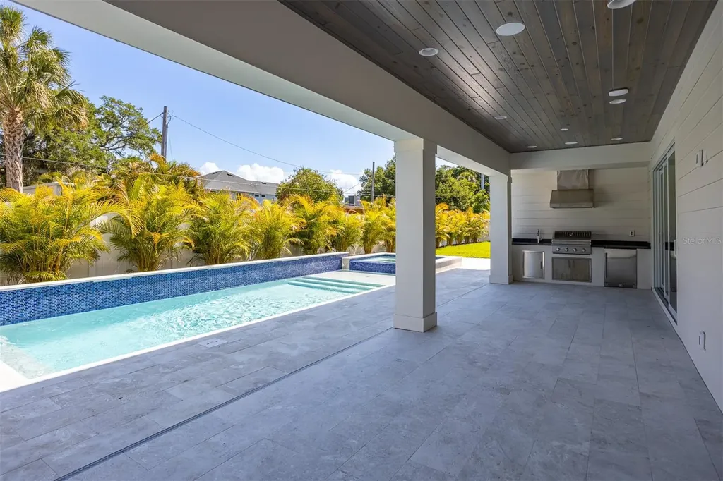 4017 W Palmira Avenue Tampa FL 33629