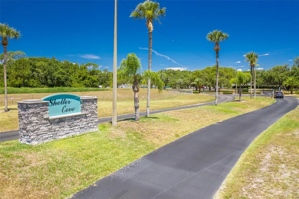 1315 Pine Island Drive N St Cloud FL 34771