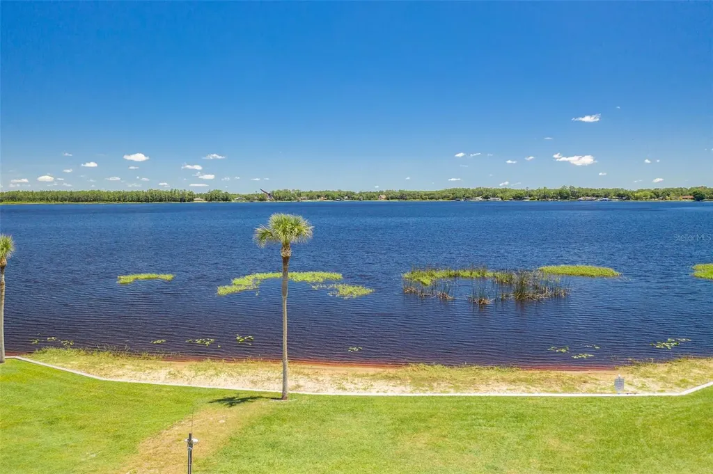 1315 Pine Island Drive N St Cloud FL 34771