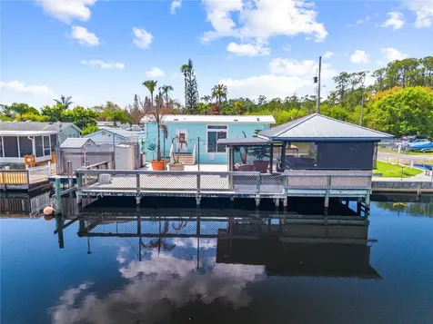 1315 Pine Island Drive N St Cloud FL 34771