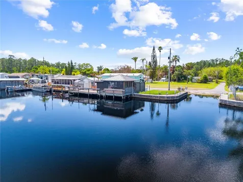 1315 Pine Island Drive N St Cloud FL 34771