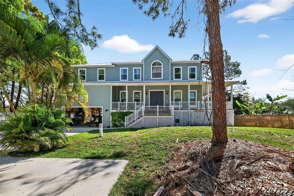 4433 Sweetwater Drive Tampa FL 33615