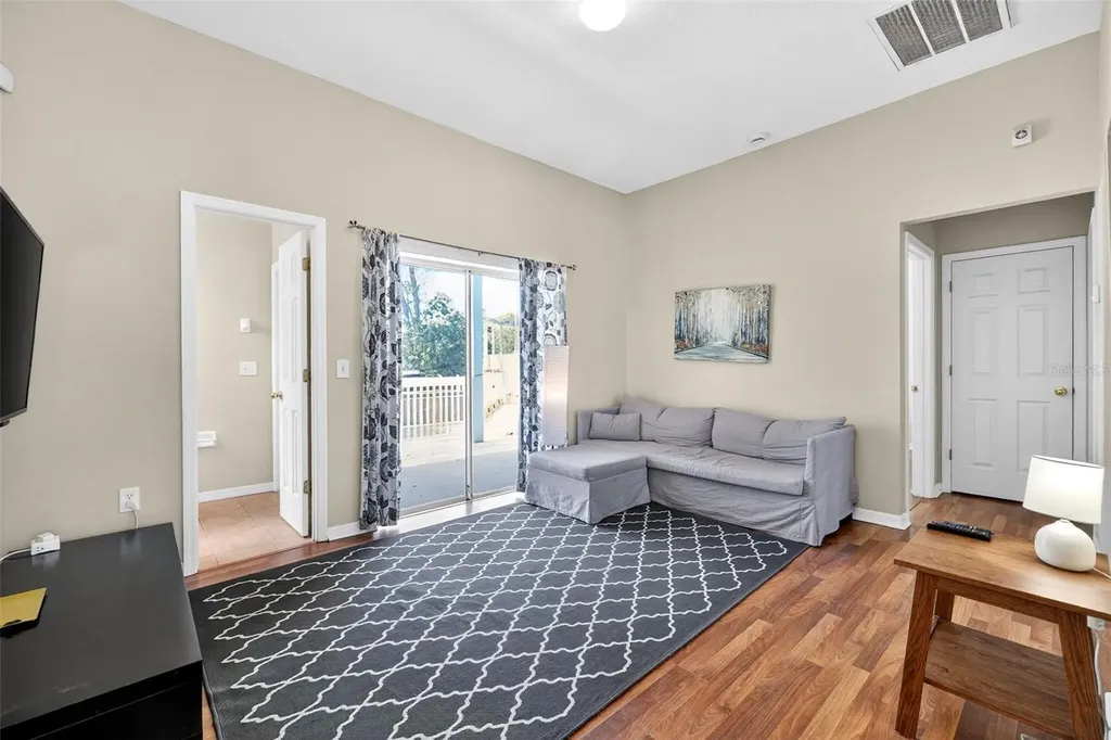 4433 Sweetwater Drive Tampa FL 33615