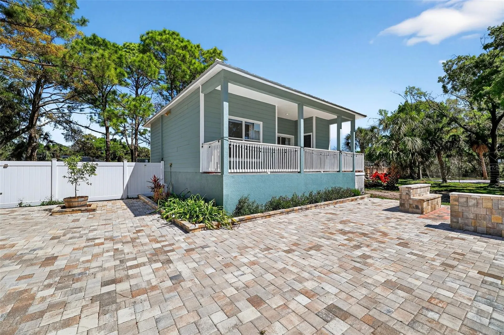 4433 Sweetwater Drive Tampa FL 33615
