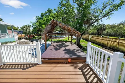 4433 Sweetwater Drive Tampa FL 33615
