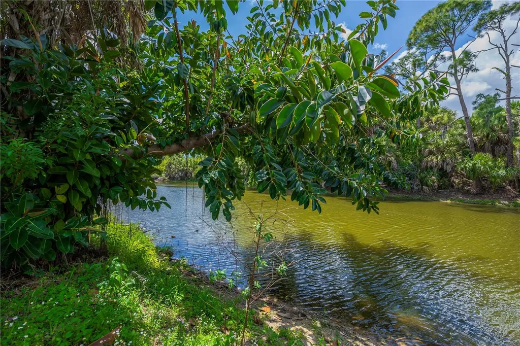 1609 Harmony Drive Port Charlotte FL 33952