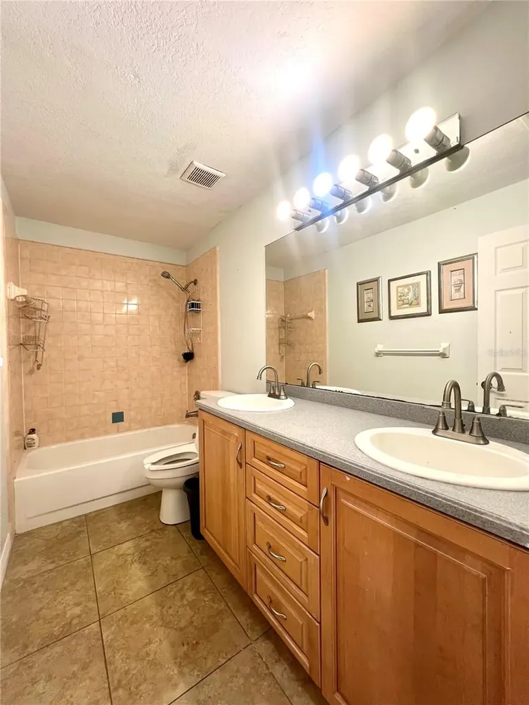927 Whippoorwill Drive Palm Harbor FL 34683