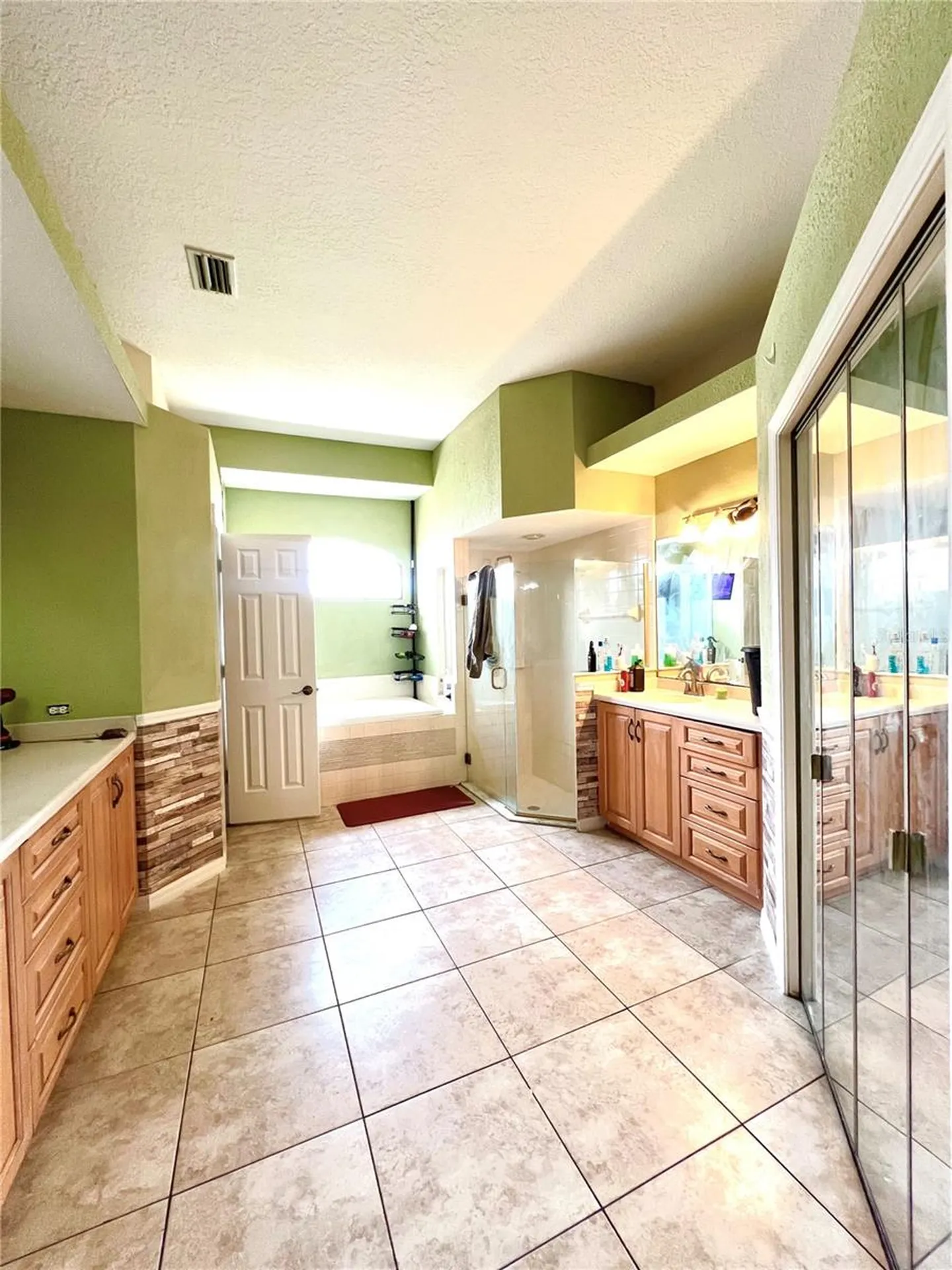 927 Whippoorwill Drive Palm Harbor FL 34683