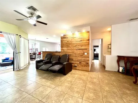 927 Whippoorwill Drive Palm Harbor FL 34683
