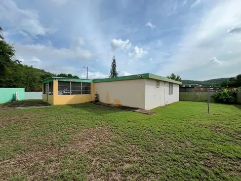 WW-5 51st Street Jardines Del Caribe Ponce PR 00728