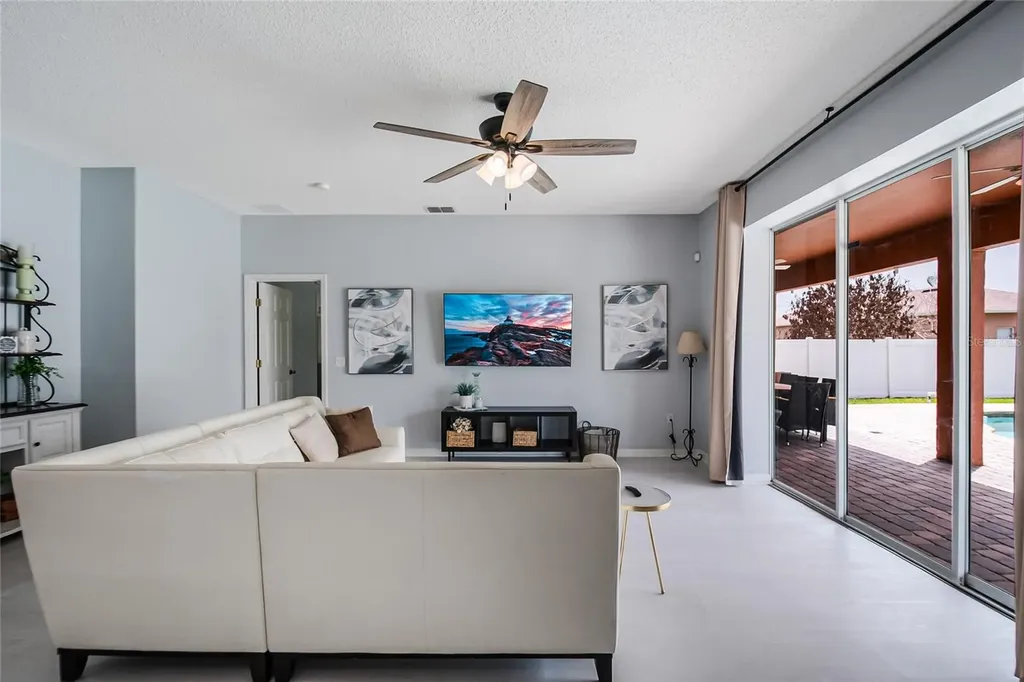 1112 Lavaur Court Kissimmee FL 34759