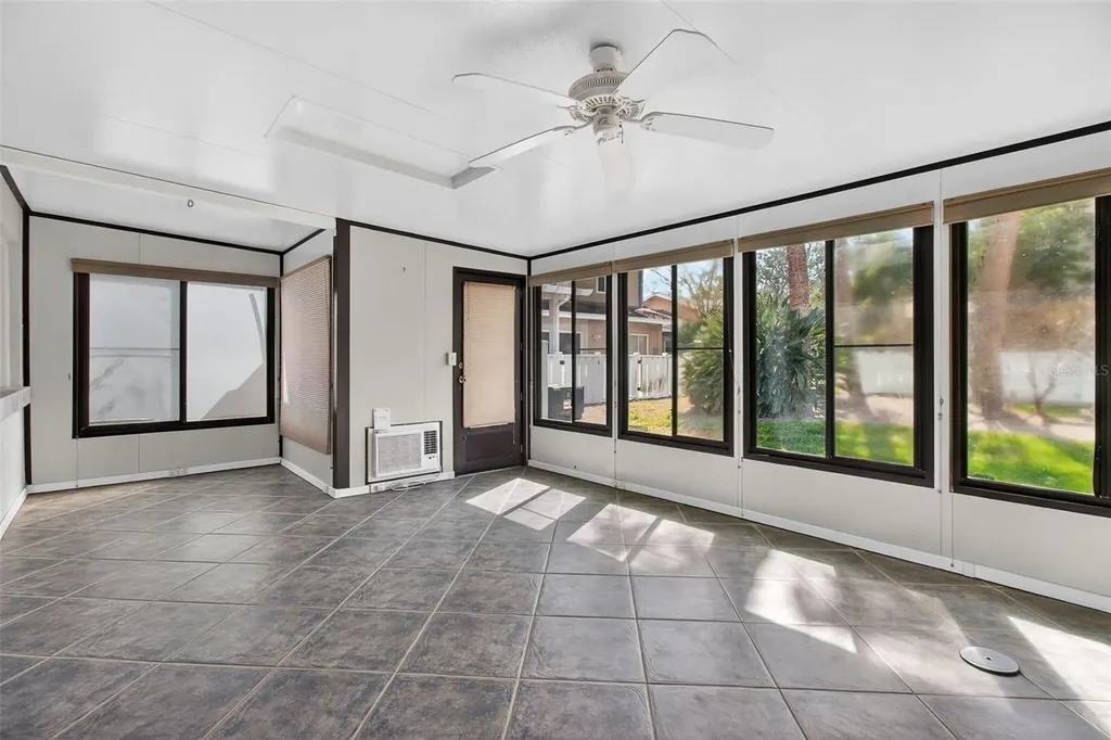 6660 Cape Hatteras Way NE St Petersburg FL 33702