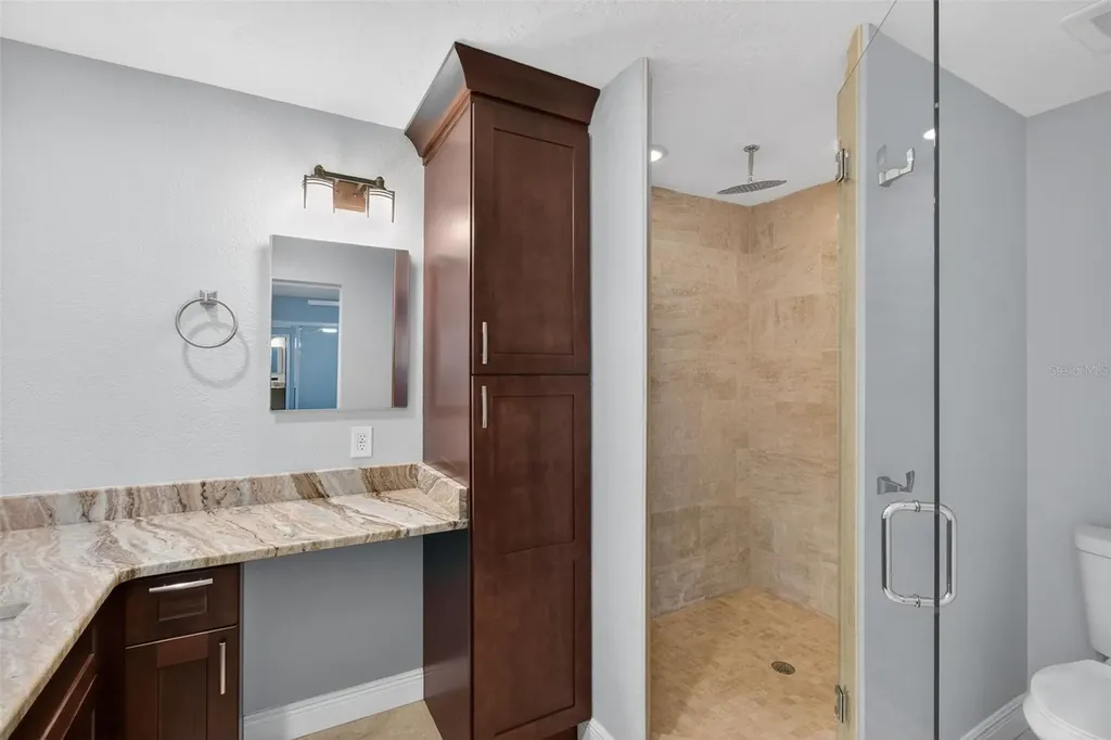 6660 Cape Hatteras Way NE St Petersburg FL 33702