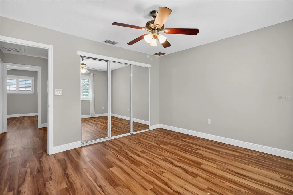6660 Cape Hatteras Way NE St Petersburg FL 33702