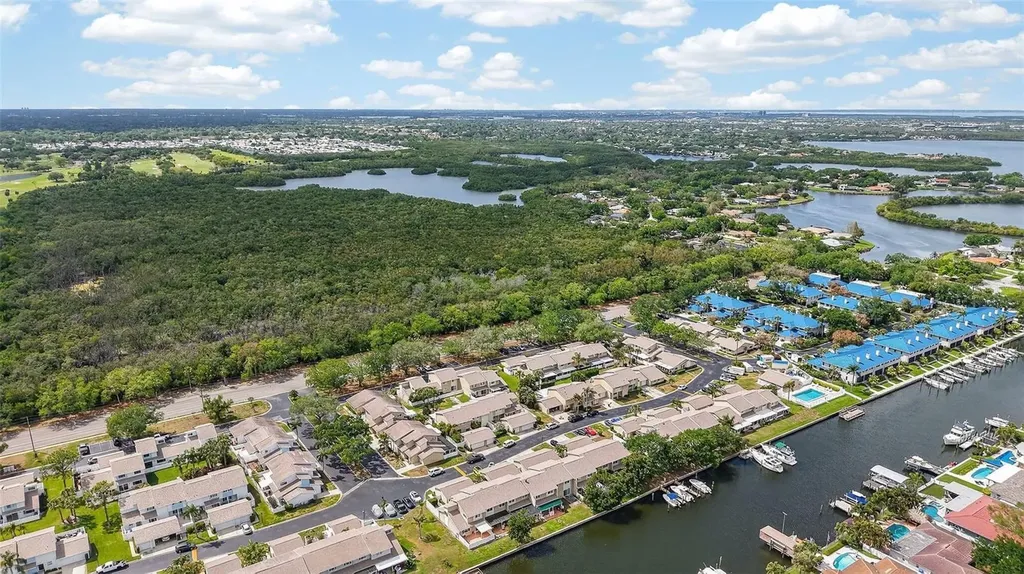 6660 Cape Hatteras Way NE St Petersburg FL 33702