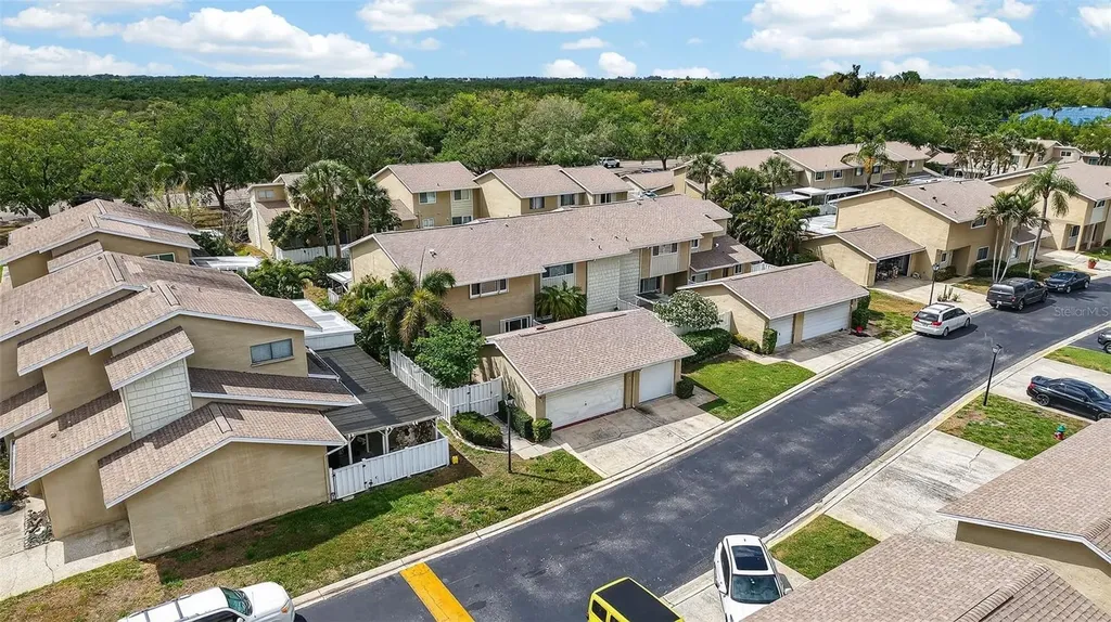 6660 Cape Hatteras Way NE St Petersburg FL 33702