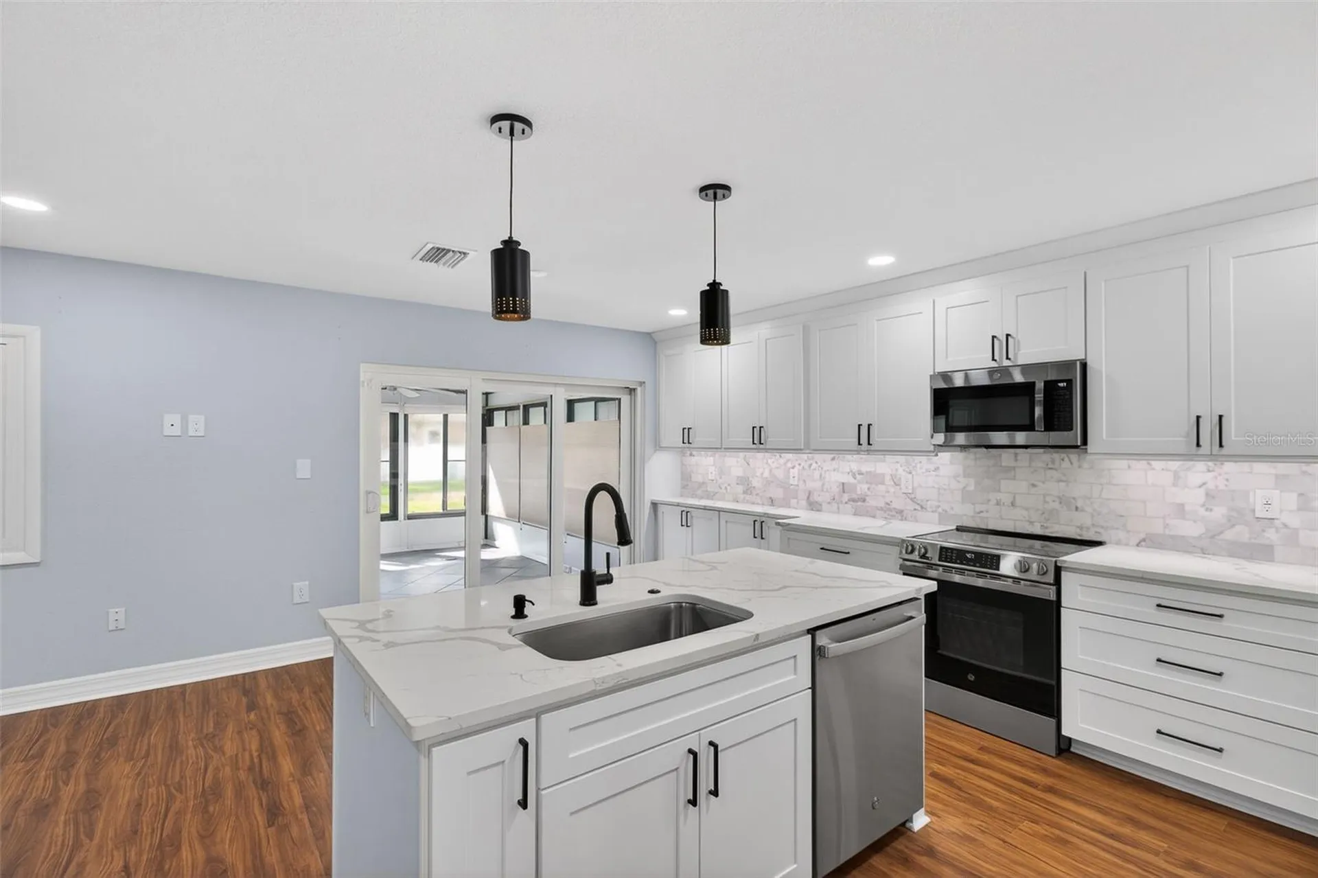 6660 Cape Hatteras Way NE St Petersburg FL 33702