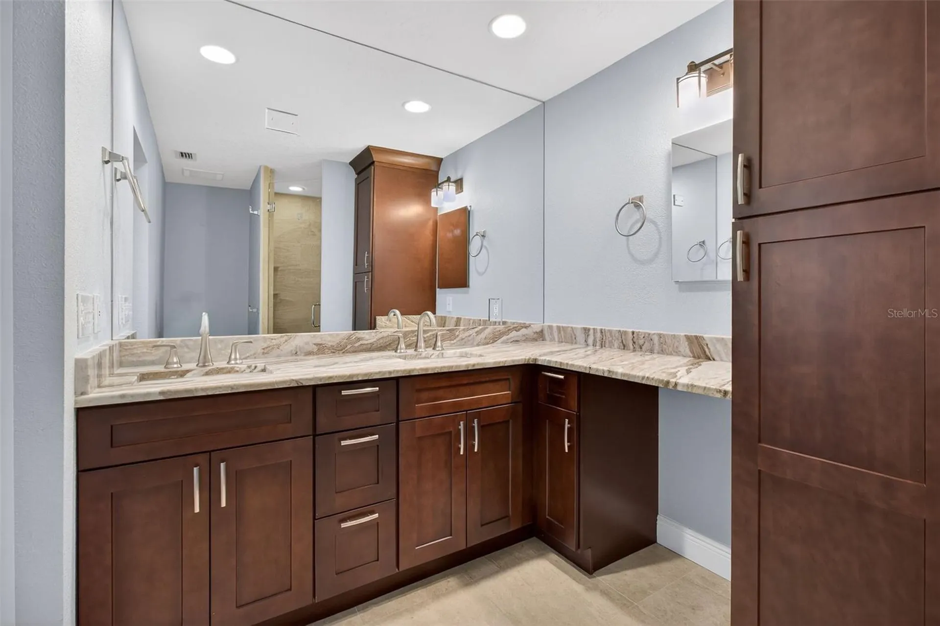 6660 Cape Hatteras Way NE St Petersburg FL 33702