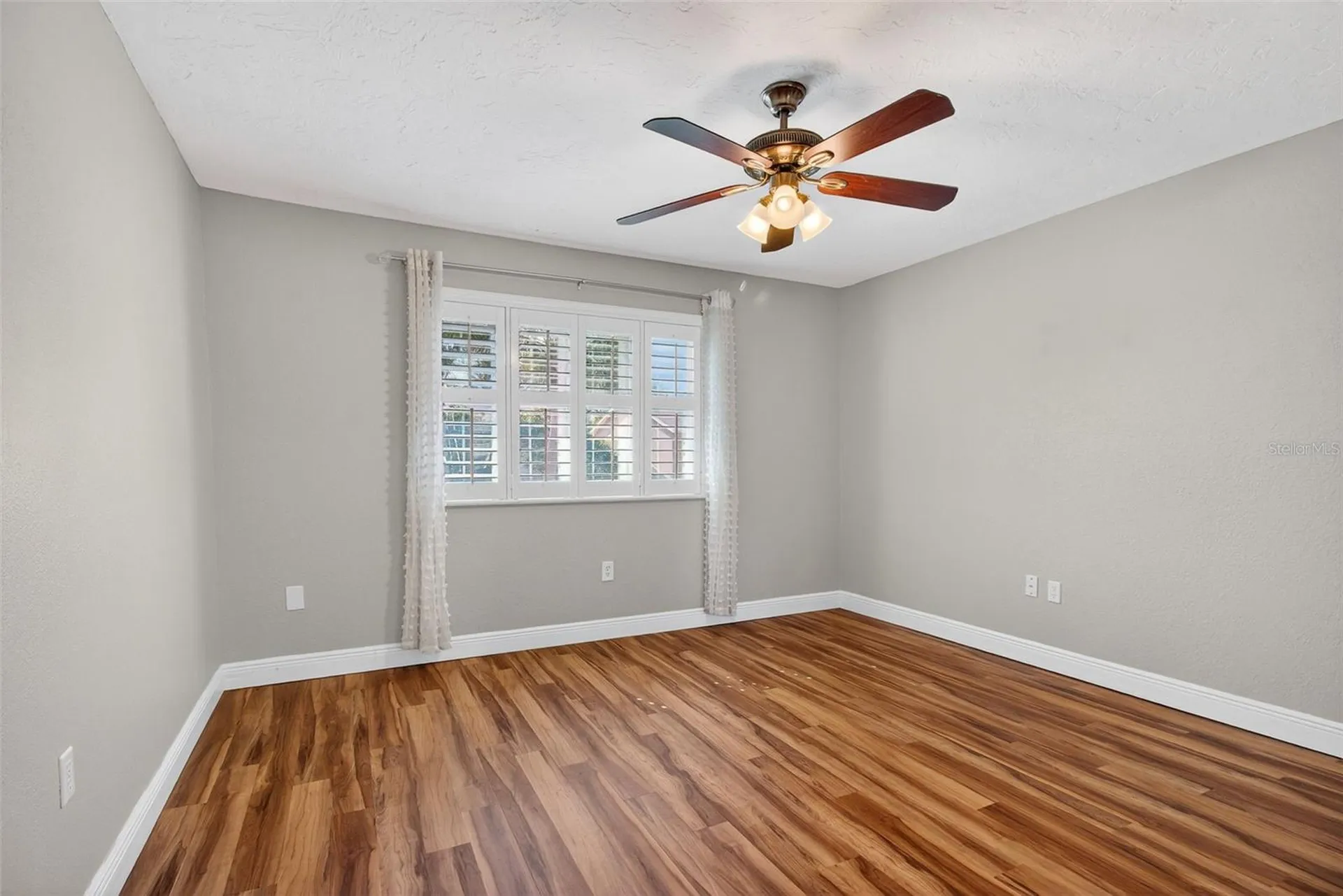 6660 Cape Hatteras Way NE St Petersburg FL 33702