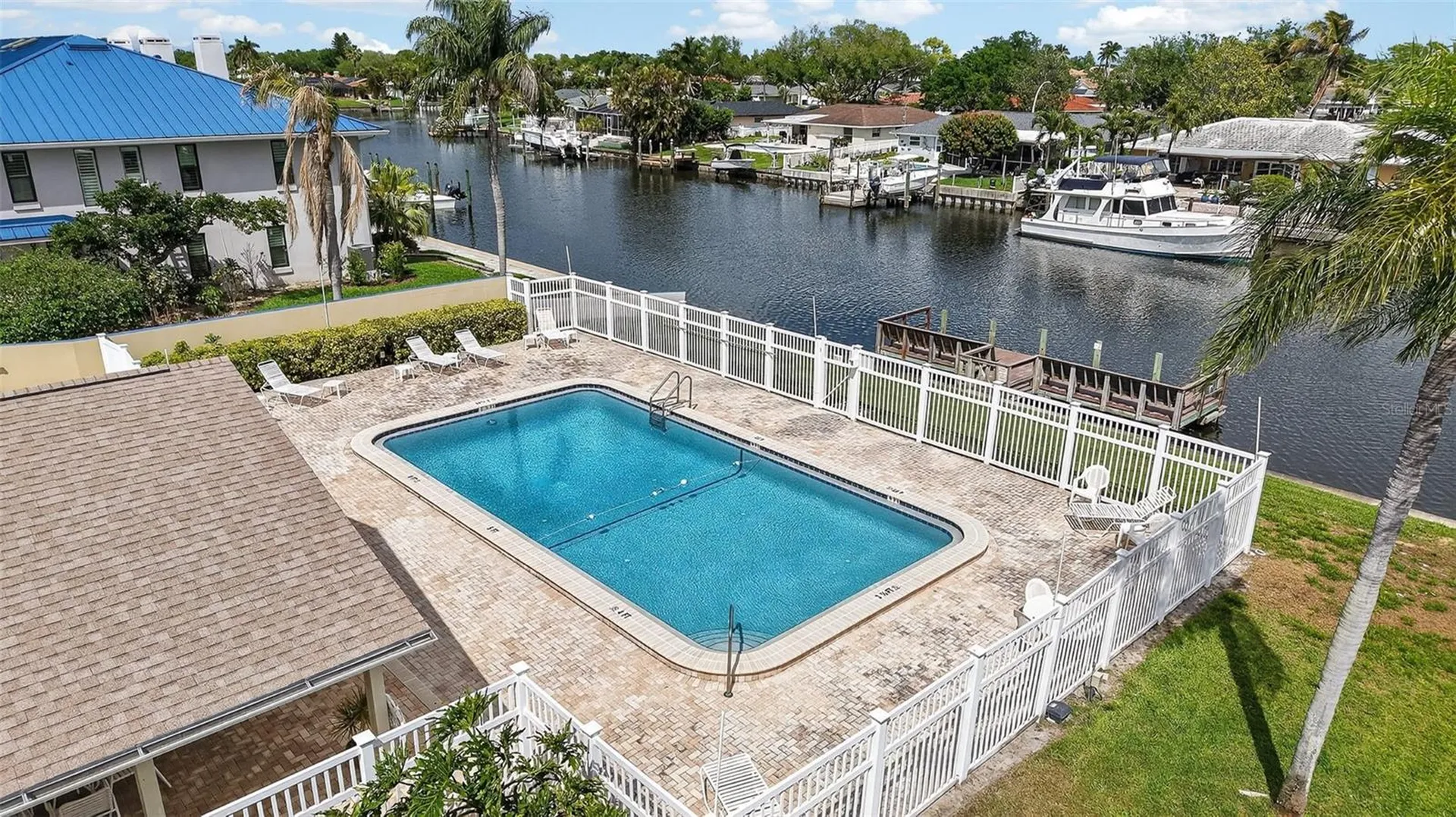 6660 Cape Hatteras Way NE St Petersburg FL 33702