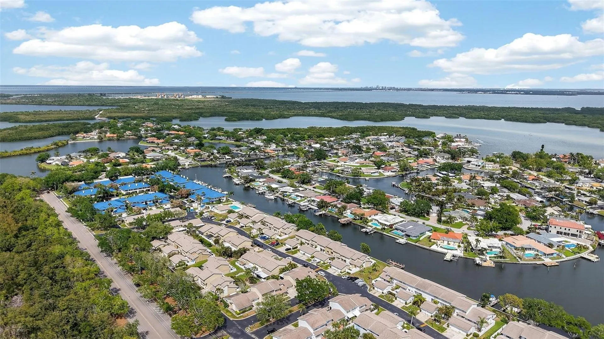 6660 Cape Hatteras Way NE St Petersburg FL 33702