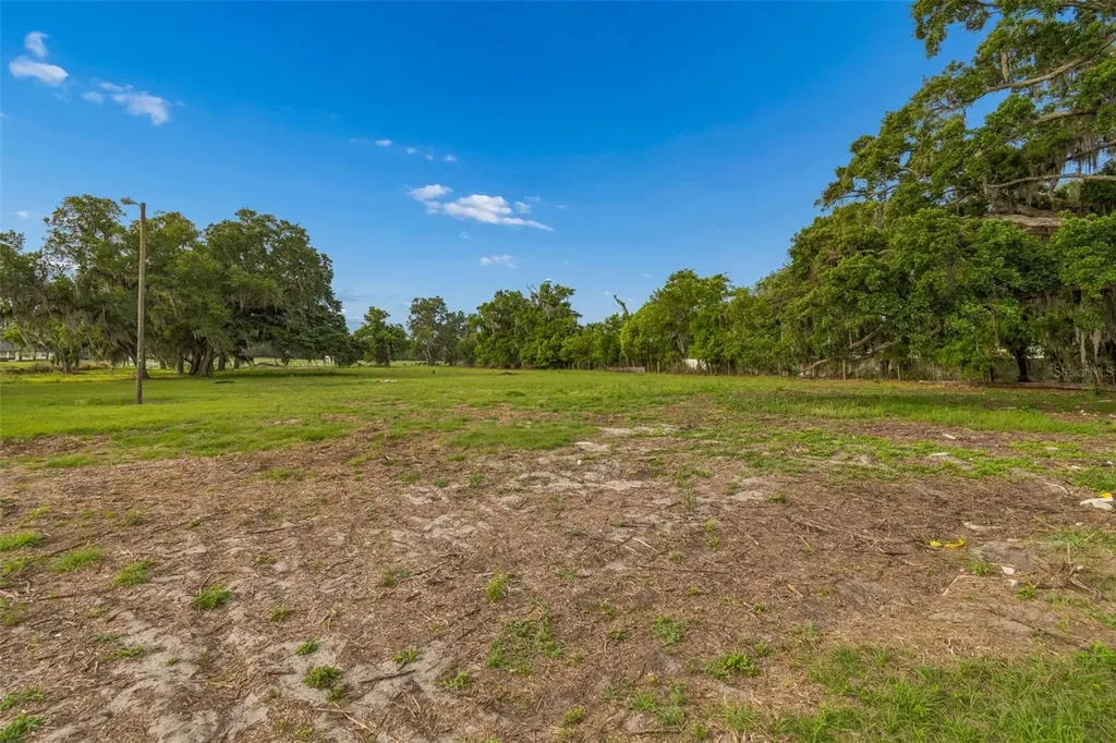 3005 W Sam Allen Road Plant City FL 33565