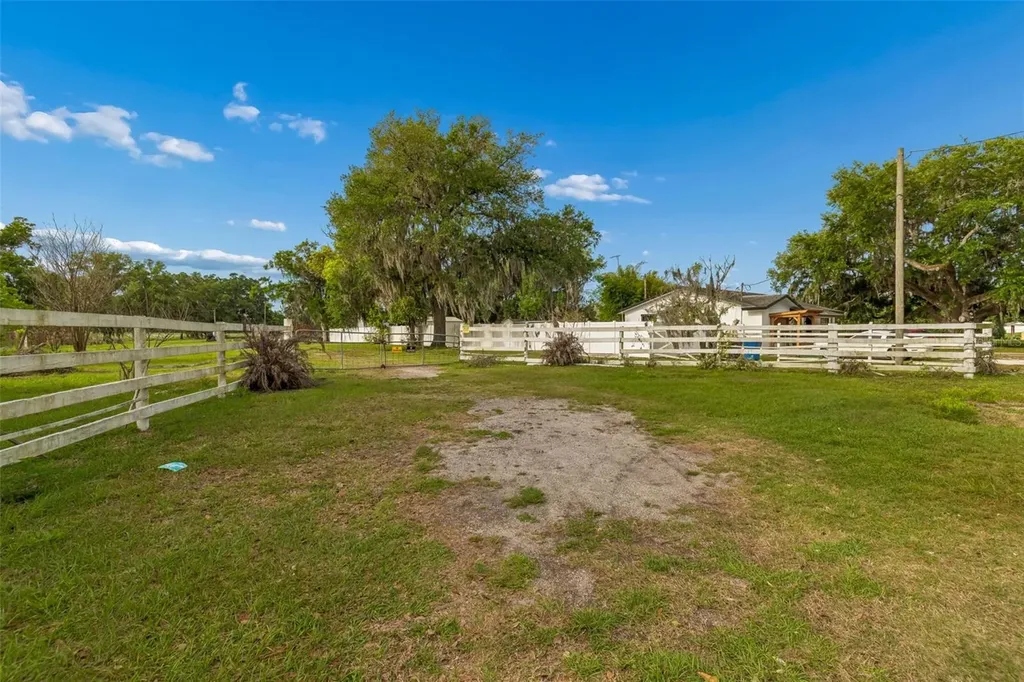 3005 W Sam Allen Road Plant City FL 33565