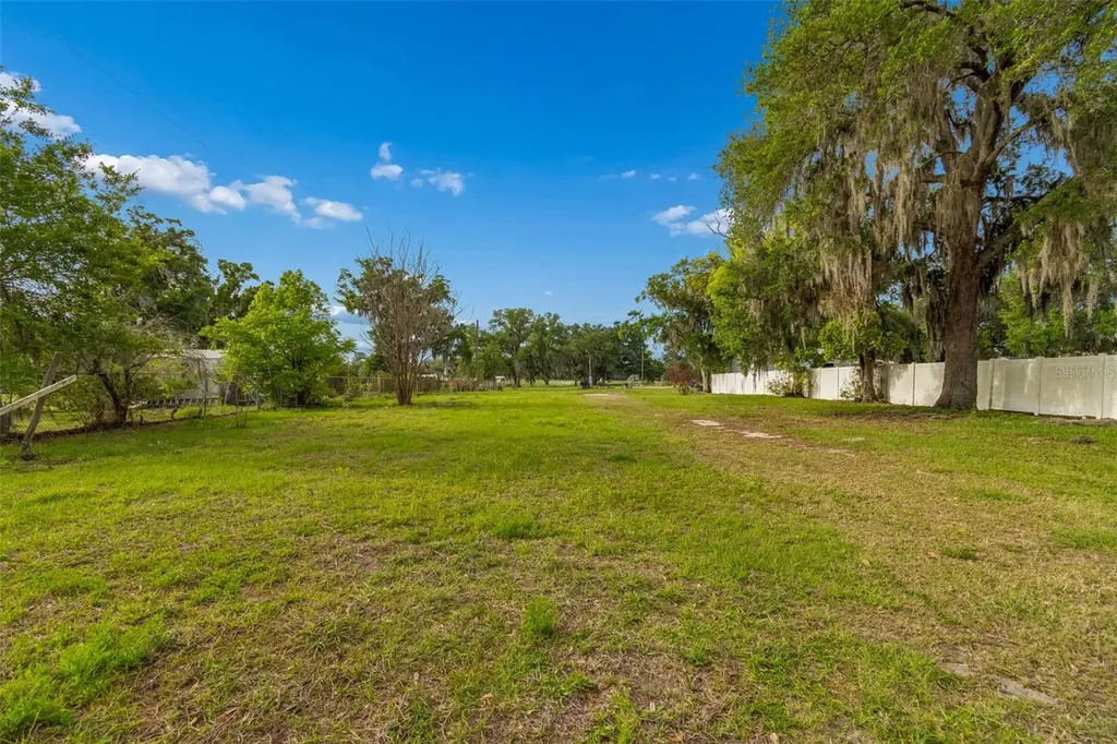 3005 W Sam Allen Road Plant City FL 33565