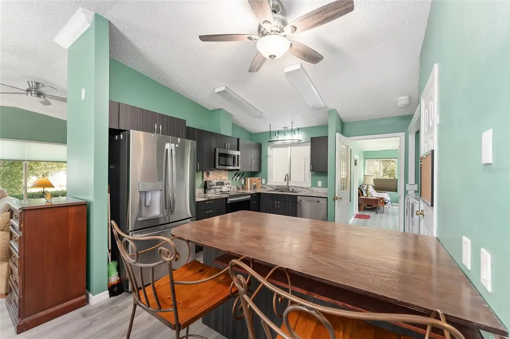 1401 W Schwartz Boulevard Lady Lake FL 32159