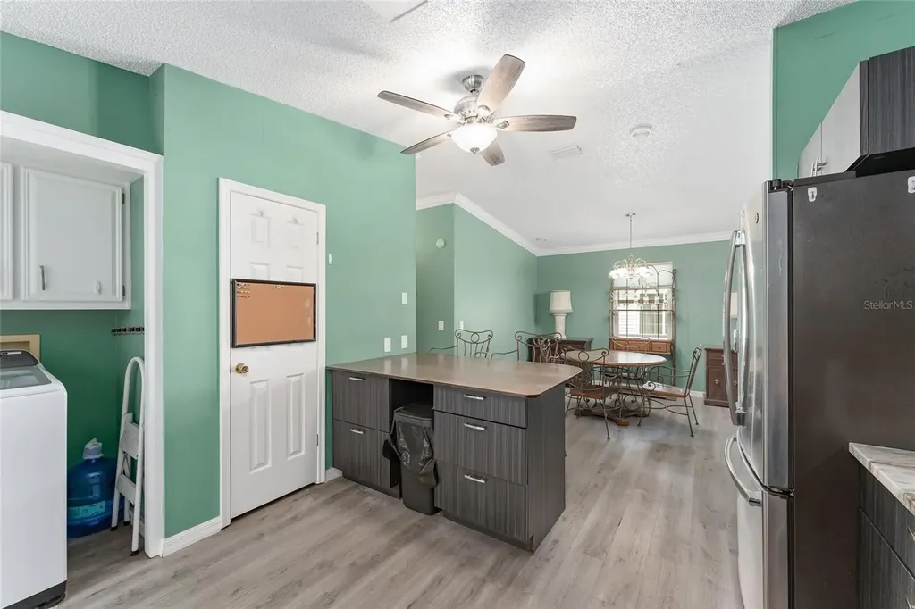 1401 W Schwartz Boulevard Lady Lake FL 32159
